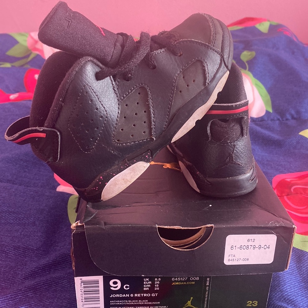 Child size Jordan 6 Retro GT sneakers